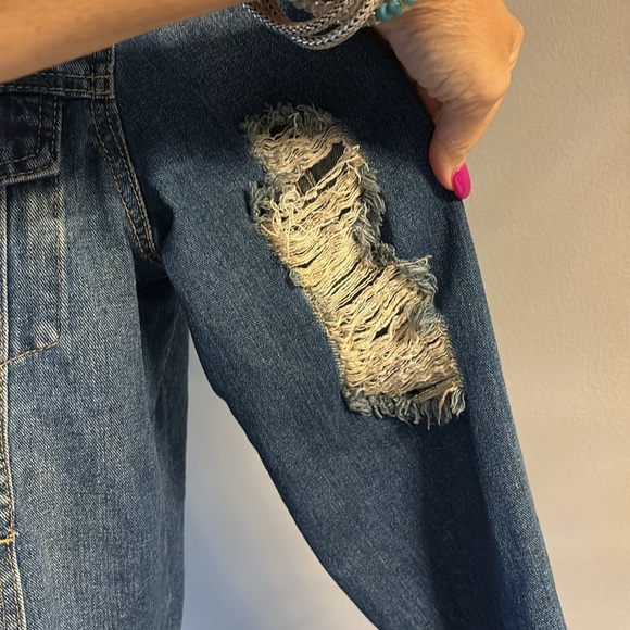 Guess women’s distressed / rip denim jean button up jacket / pockets casual  Med - Picture 7 of 16